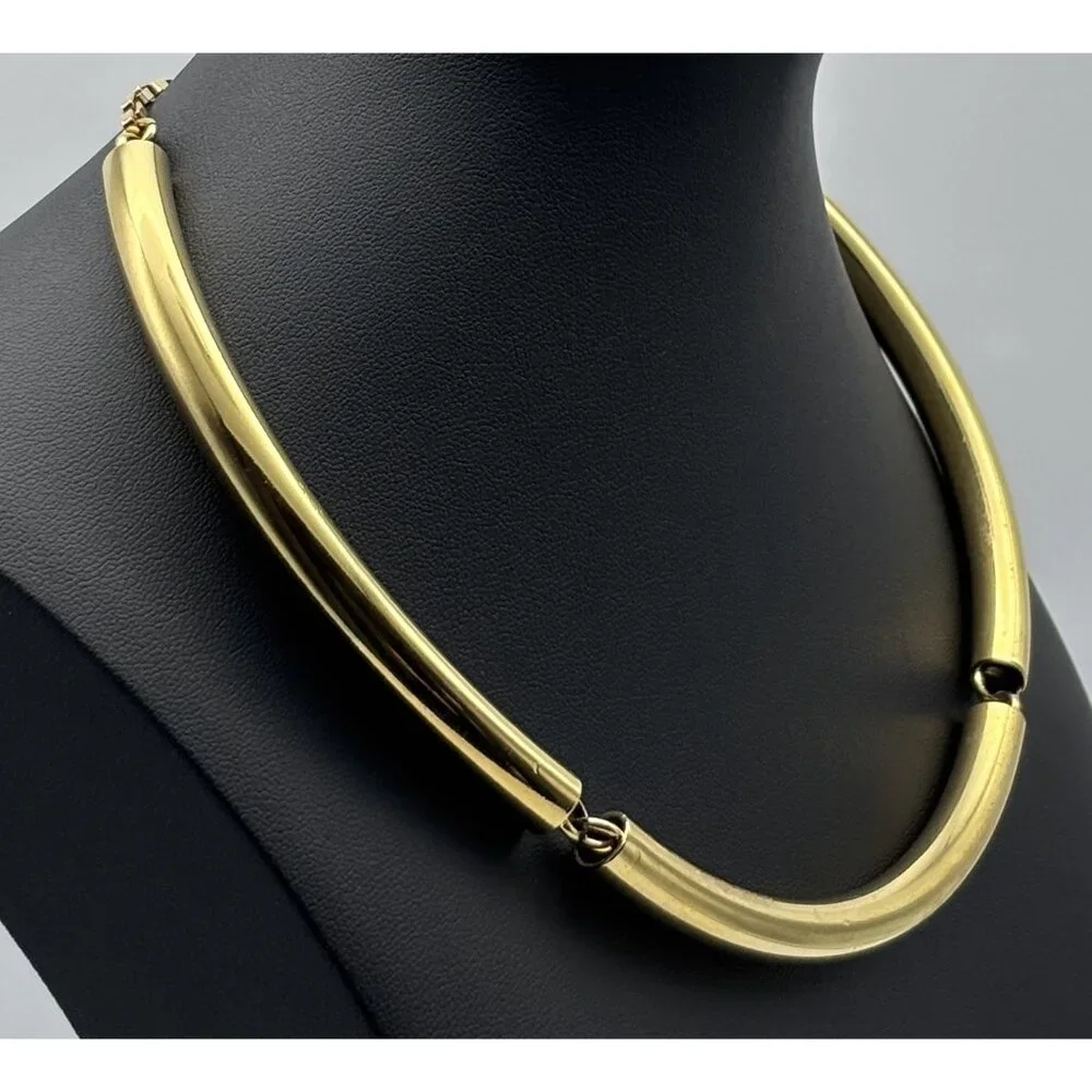 Vintage Ann Taylor Gold-Tone Curved Tubular Necklace Collar Adjustable, Logo Tag - Picture 4 of 13